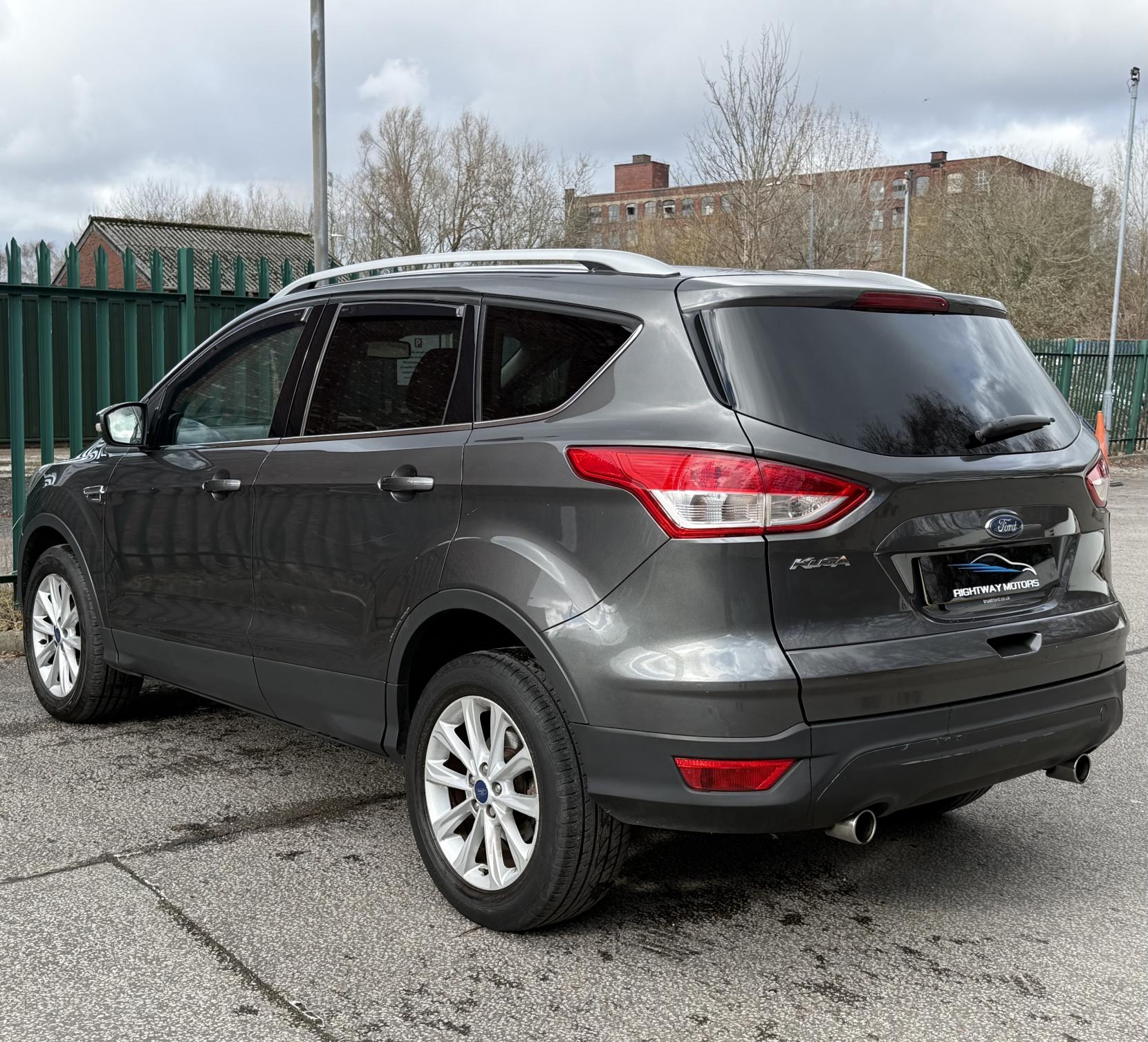 Ford Kuga 2.0 TDCi Titanium SUV 5dr Diesel Manual 2WD Euro 6 (s/s) (150 ps)