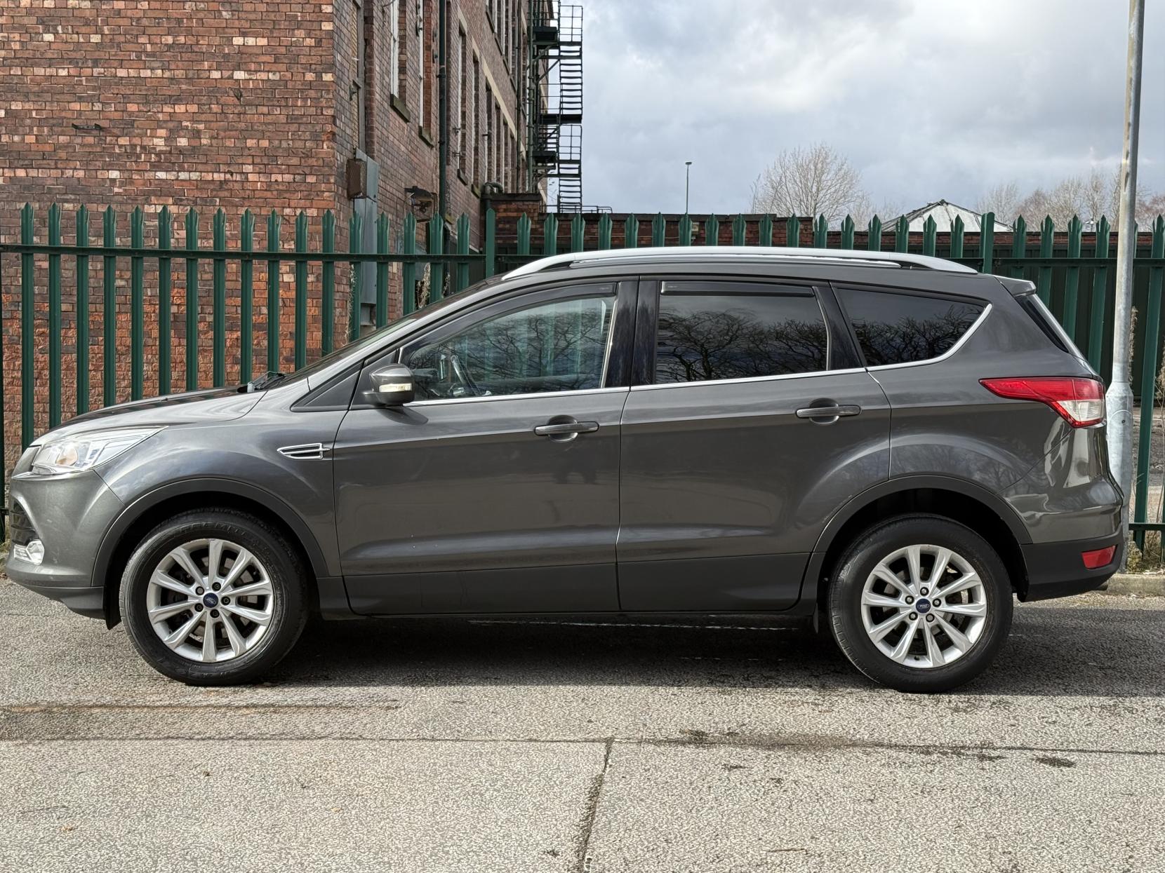 Ford Kuga 2.0 TDCi Titanium SUV 5dr Diesel Manual 2WD Euro 6 (s/s) (150 ps)