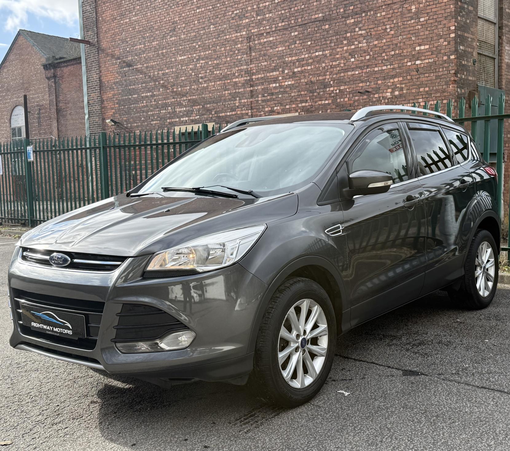 Ford Kuga 2.0 TDCi Titanium SUV 5dr Diesel Manual 2WD Euro 6 (s/s) (150 ps)