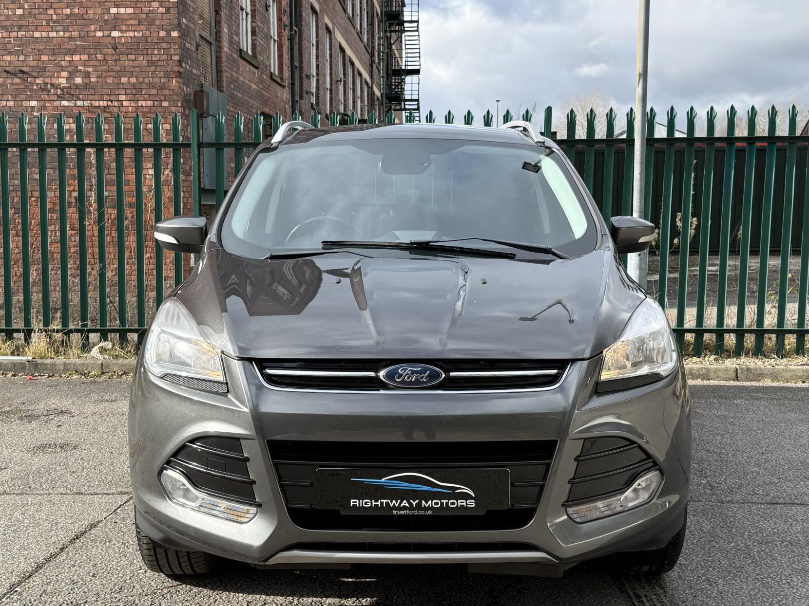 Ford Kuga 2.0 TDCi Titanium SUV 5dr Diesel Manual 2WD Euro 6 (s/s) (150 ps)