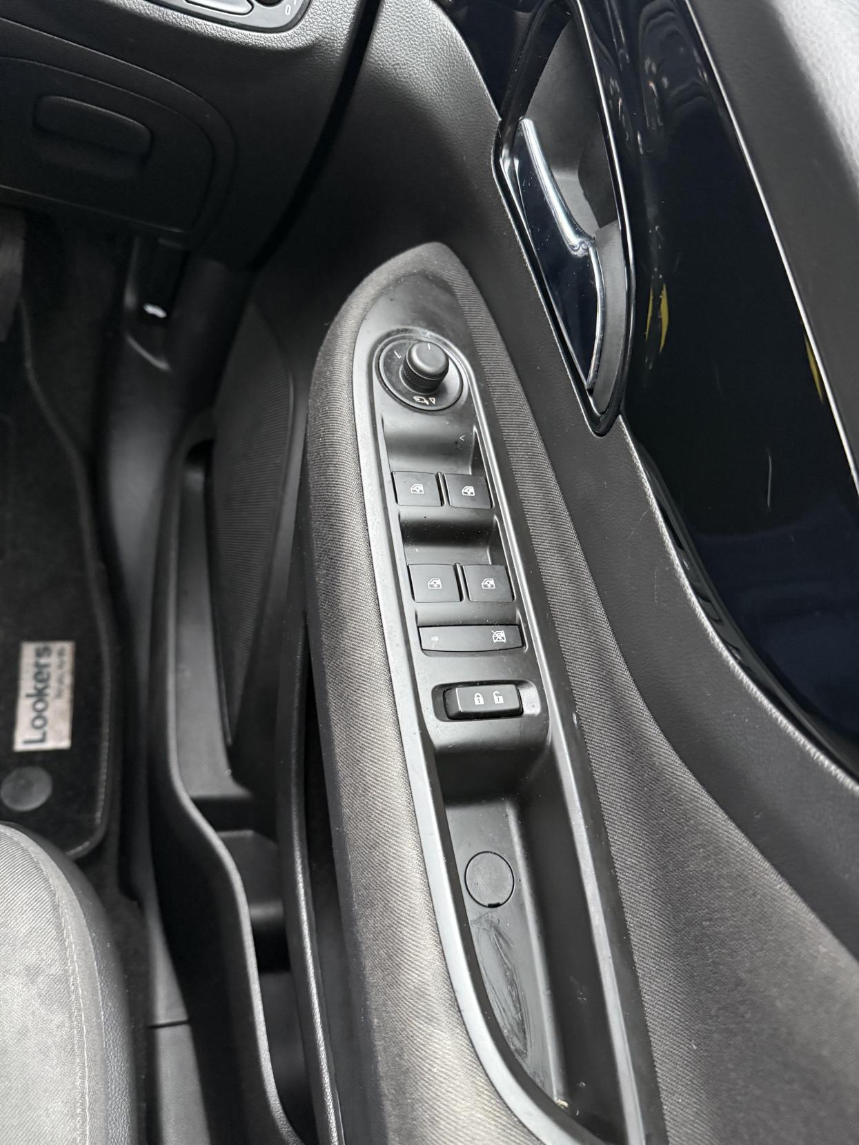 Vauxhall Mokka X 1.4i Turbo ecoTEC Active SUV 5dr Petrol Manual Euro 6 (s/s) (140 ps)