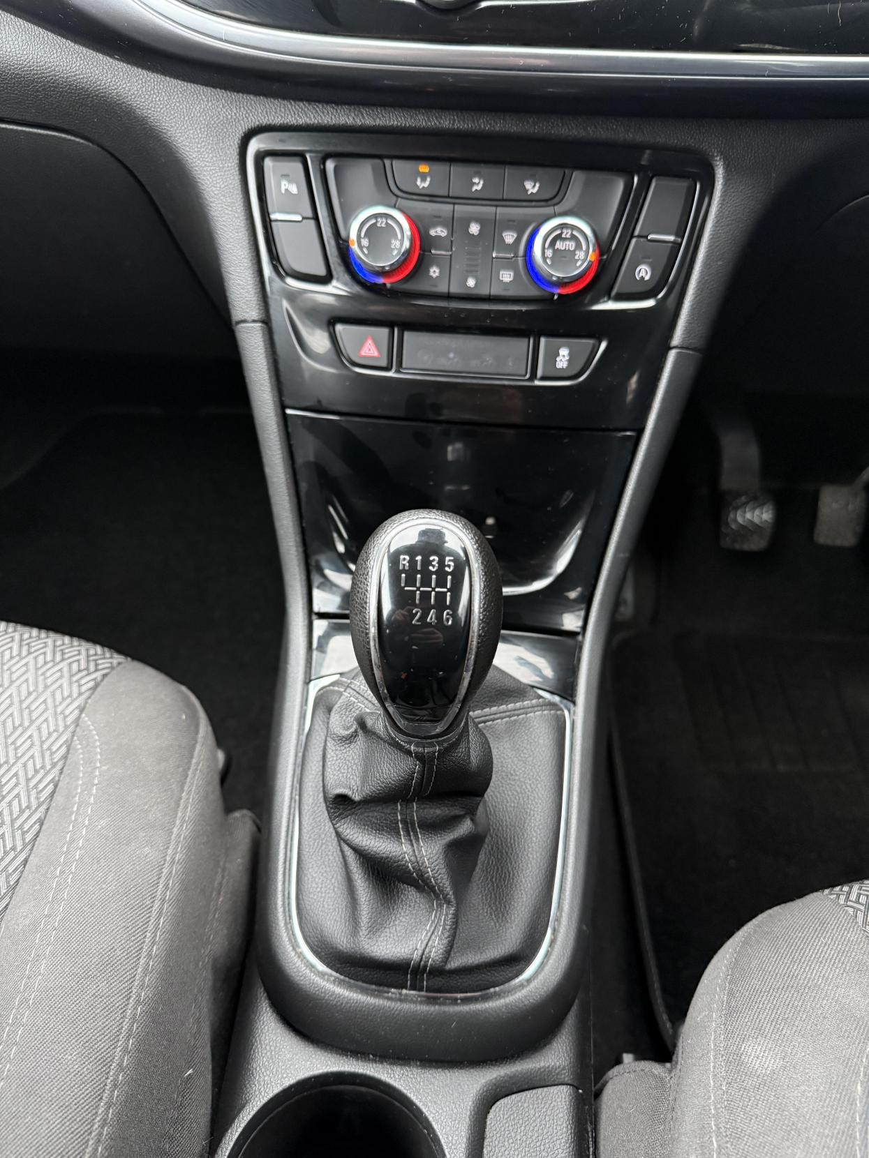 Vauxhall Mokka X 1.4i Turbo ecoTEC Active SUV 5dr Petrol Manual Euro 6 (s/s) (140 ps)