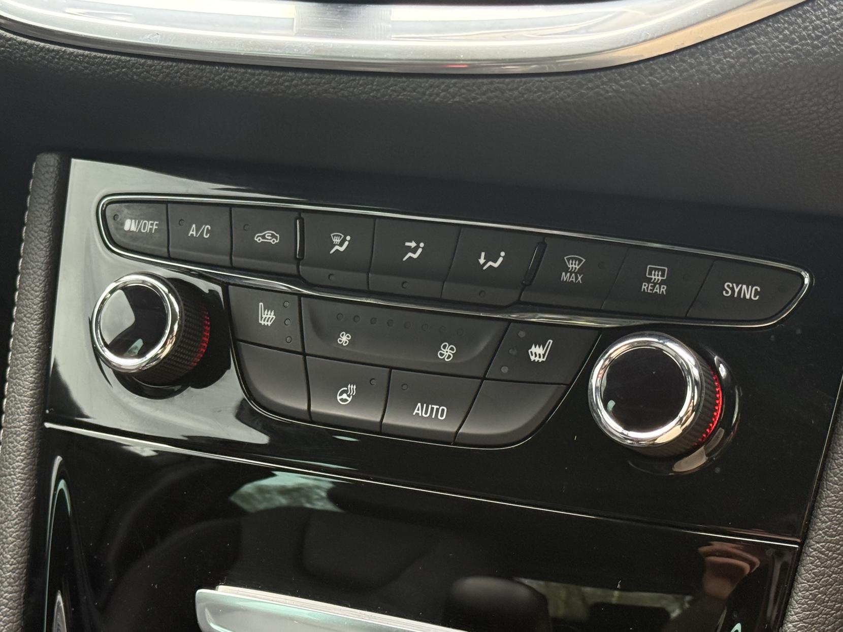 Vauxhall Astra 1.6 CDTi BlueInjection Elite Nav Hatchback 5dr Diesel Manual Euro 6 (s/s) (136 ps)