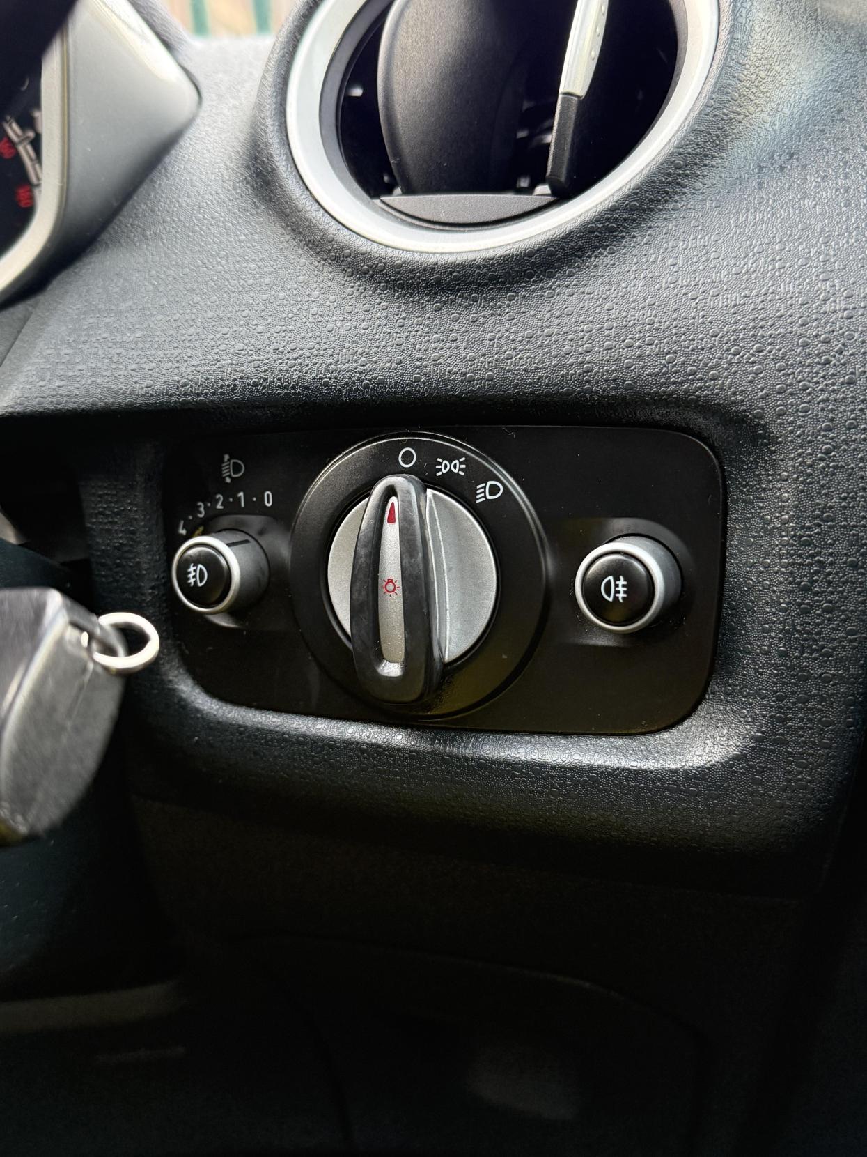 Ford Fiesta 1.25 Zetec Hatchback 5dr Petrol Manual (129 g/km, 81 bhp)