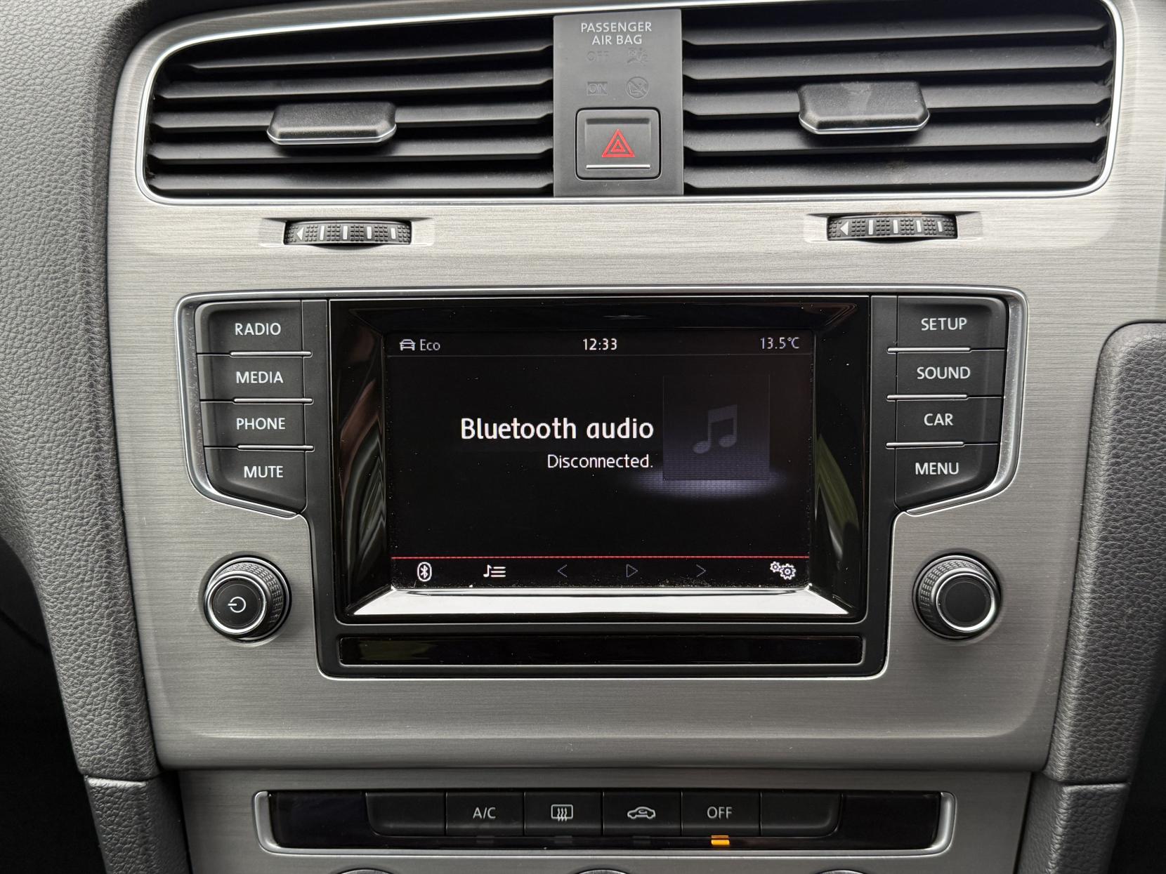 Volkswagen Golf 1.4 TSI BlueMotion Tech SE Hatchback 5dr Petrol Manual Euro 5 (s/s) (122 ps)