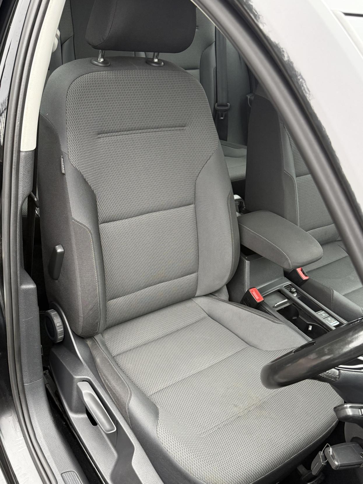 Volkswagen Golf 1.4 TSI BlueMotion Tech SE Hatchback 5dr Petrol Manual Euro 5 (s/s) (122 ps)