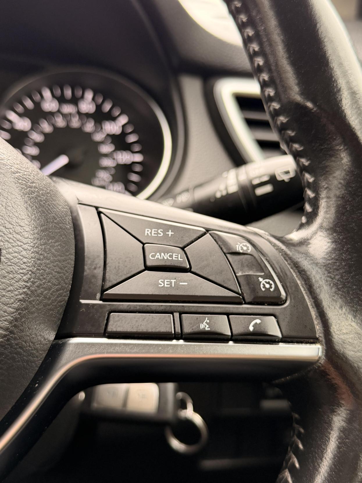 Nissan Qashqai 1.5 dCi Acenta Premium SUV 5dr Diesel Manual Euro 6 (s/s) (115 ps)