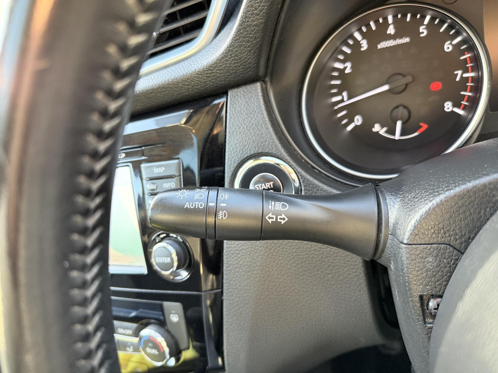 Nissan Qashqai 1.2 DIG-T N-Connecta SUV 5dr Petrol Manual Euro 6 (s/s) (115 ps)