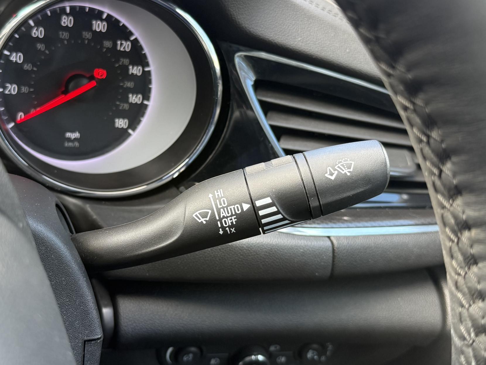 Vauxhall Insignia 1.5i Turbo GPF SRi VX Line Nav Grand Sport 5dr Petrol Automatic Euro 6 (s/s) (165 ps)