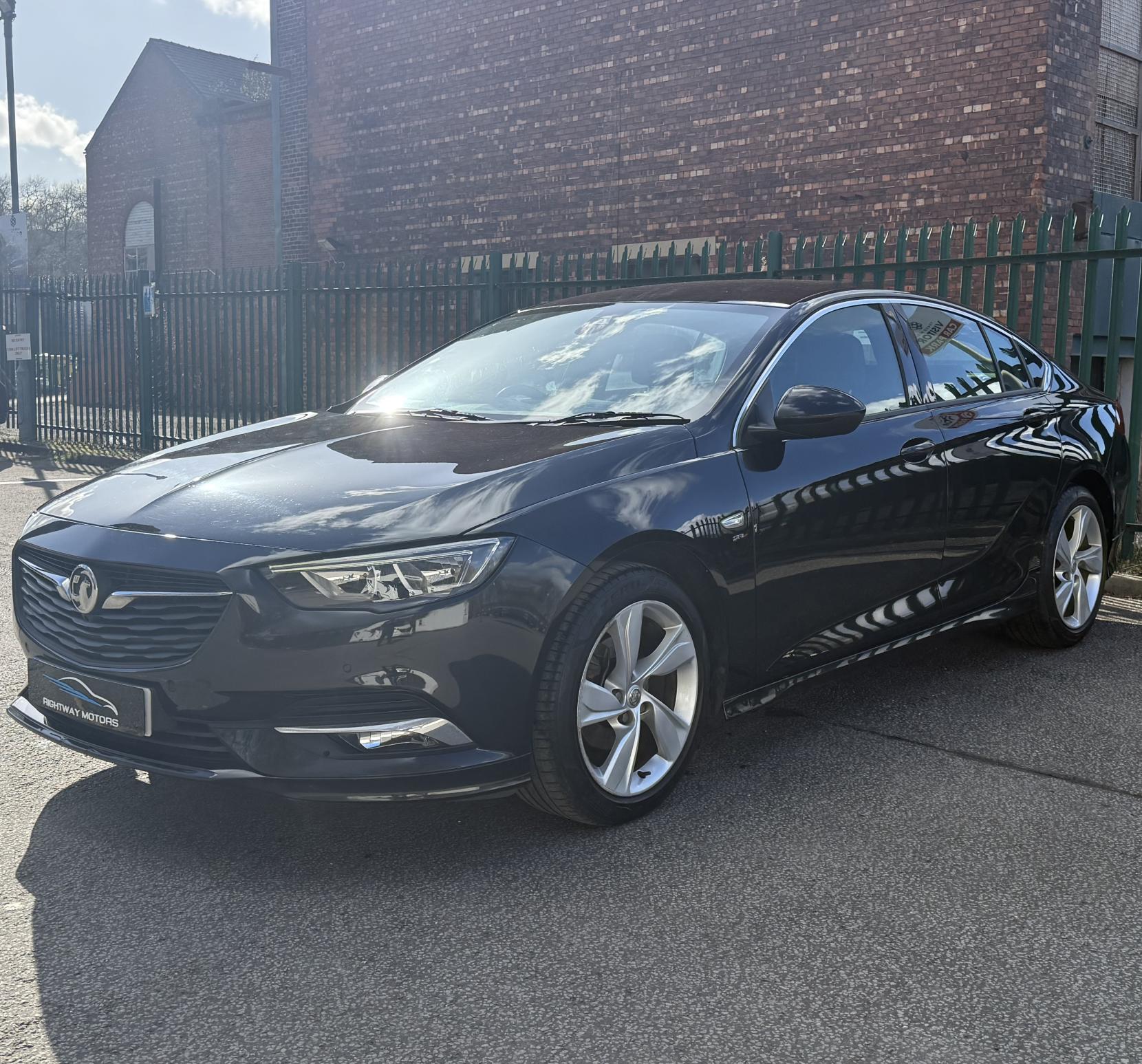 Vauxhall Insignia 1.5i Turbo GPF SRi VX Line Nav Grand Sport 5dr Petrol Automatic Euro 6 (s/s) (165 ps)