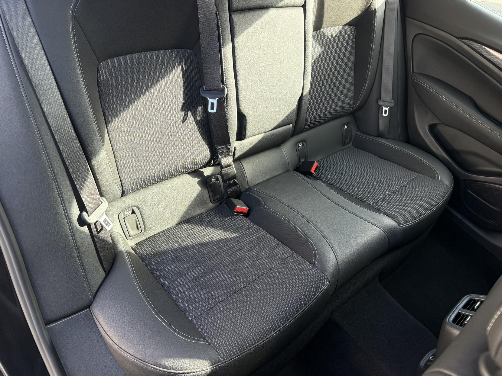 Vauxhall Insignia 1.5i Turbo GPF SRi VX Line Nav Grand Sport 5dr Petrol Automatic Euro 6 (s/s) (165 ps)