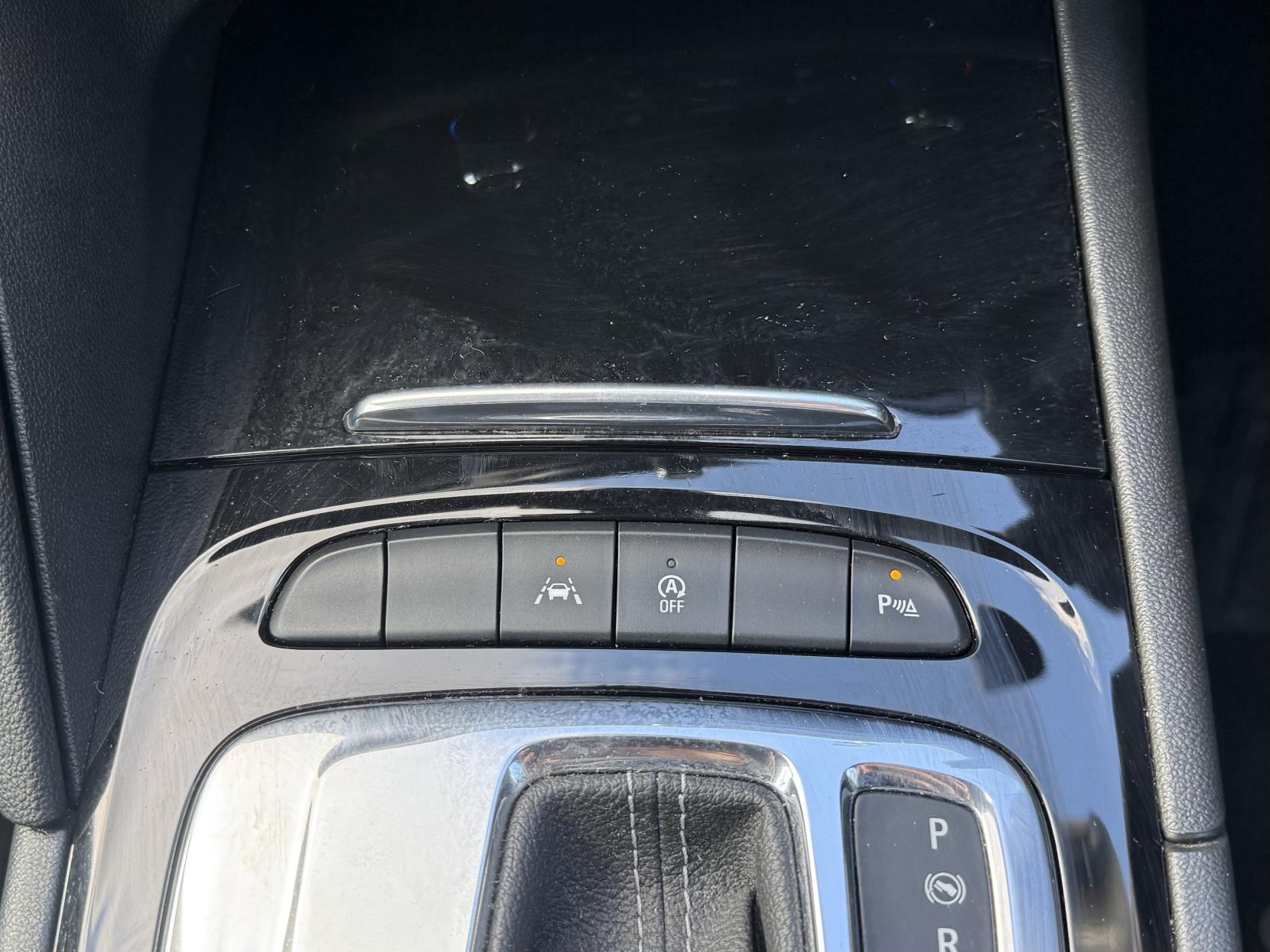 Vauxhall Insignia 1.5i Turbo GPF SRi VX Line Nav Grand Sport 5dr Petrol Automatic Euro 6 (s/s) (165 ps)