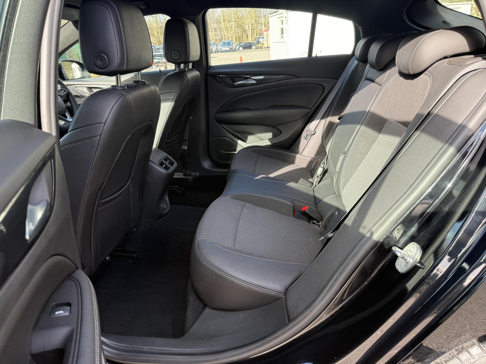 Vauxhall Insignia 1.5i Turbo GPF SRi VX Line Nav Grand Sport 5dr Petrol Automatic Euro 6 (s/s) (165 ps)