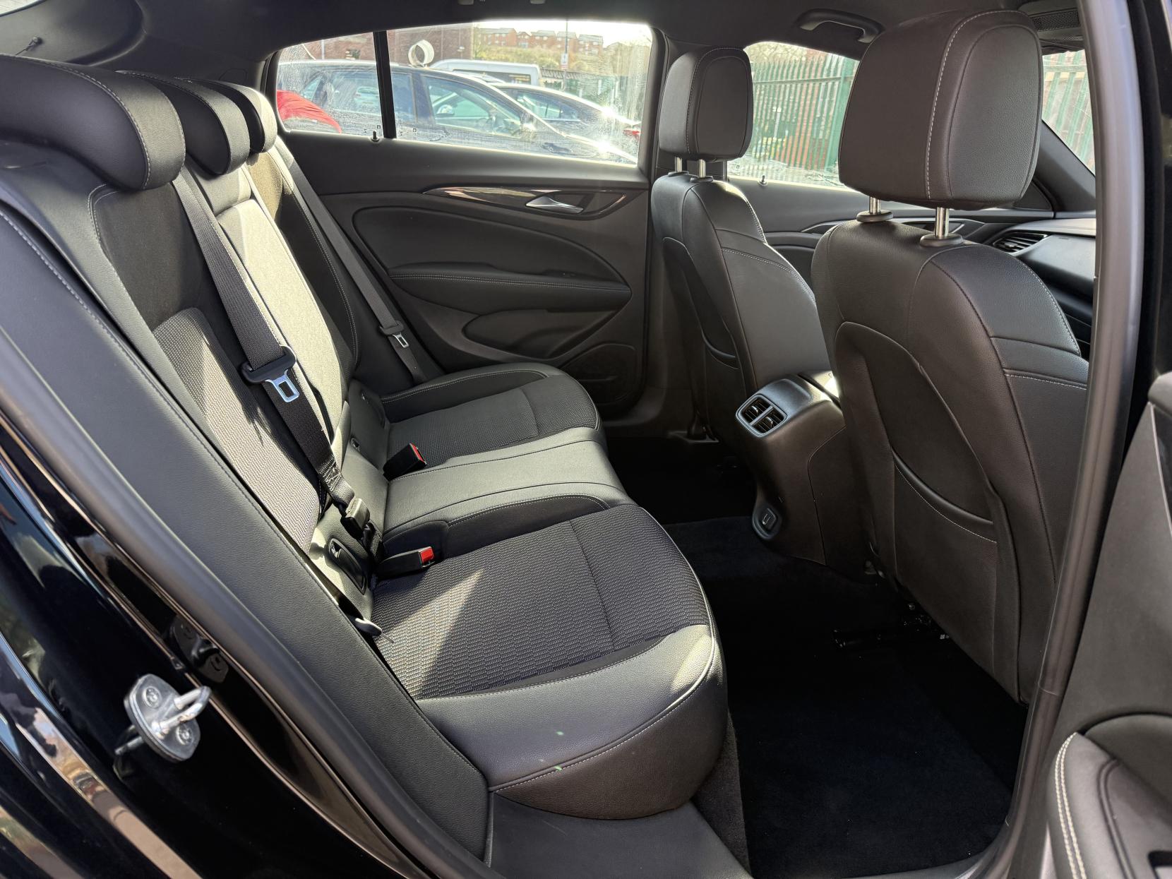 Vauxhall Insignia 1.5i Turbo GPF SRi VX Line Nav Grand Sport 5dr Petrol Automatic Euro 6 (s/s) (165 ps)