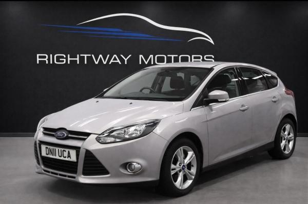 Ford Focus 1.6 Zetec Hatchback 5dr Petrol Manual Euro 5 (125 ps)