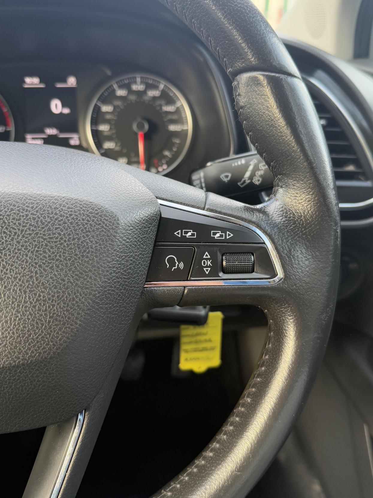 SEAT Leon 1.6 TDI Ecomotive CR SE Hatchback 5dr Diesel Manual Euro 5 (s/s) (110 ps)