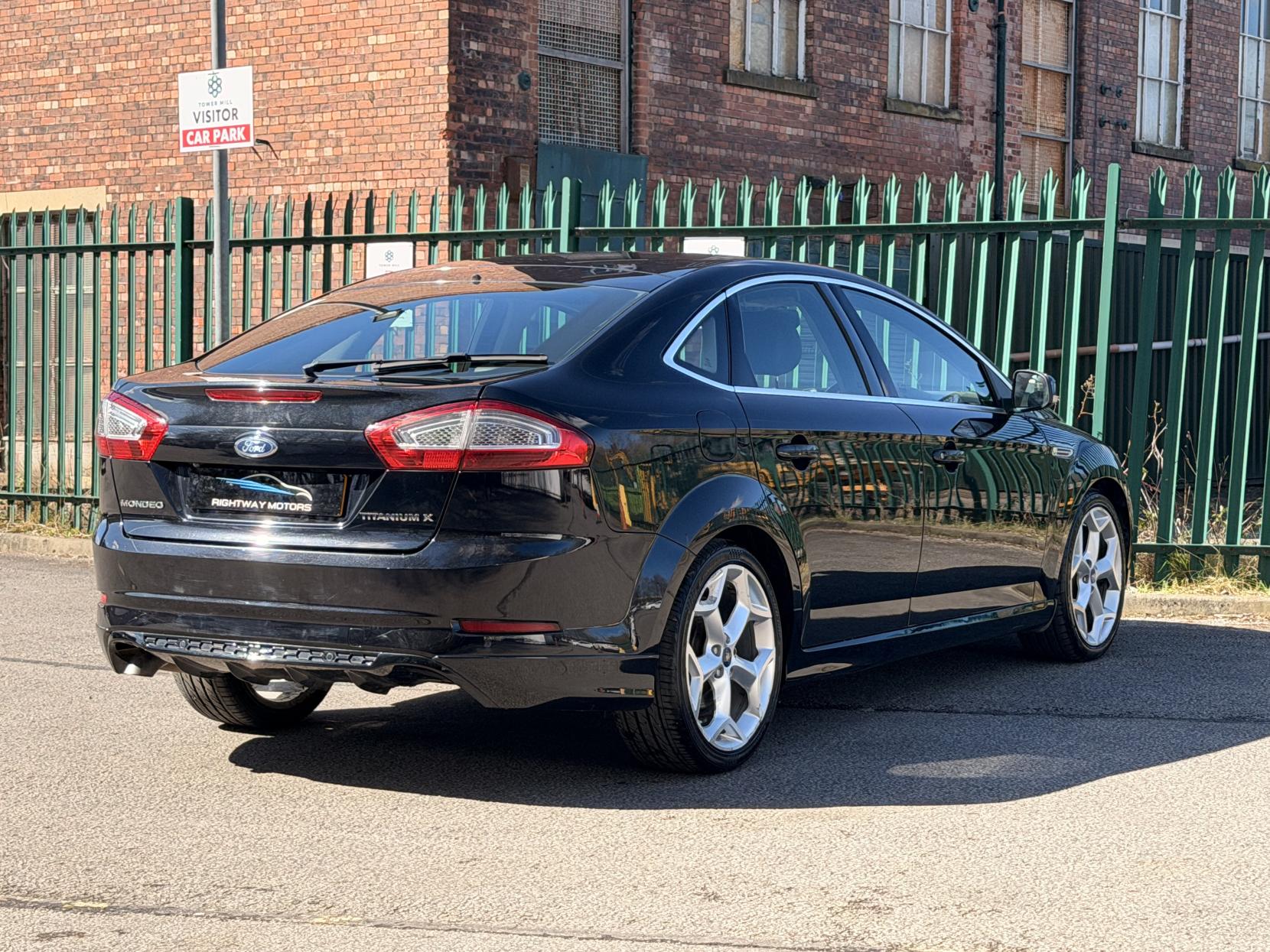 Ford Mondeo 2.0 TDCi Titanium X Sport Hatchback 5dr Diesel Powershift Euro 5 (163 ps)