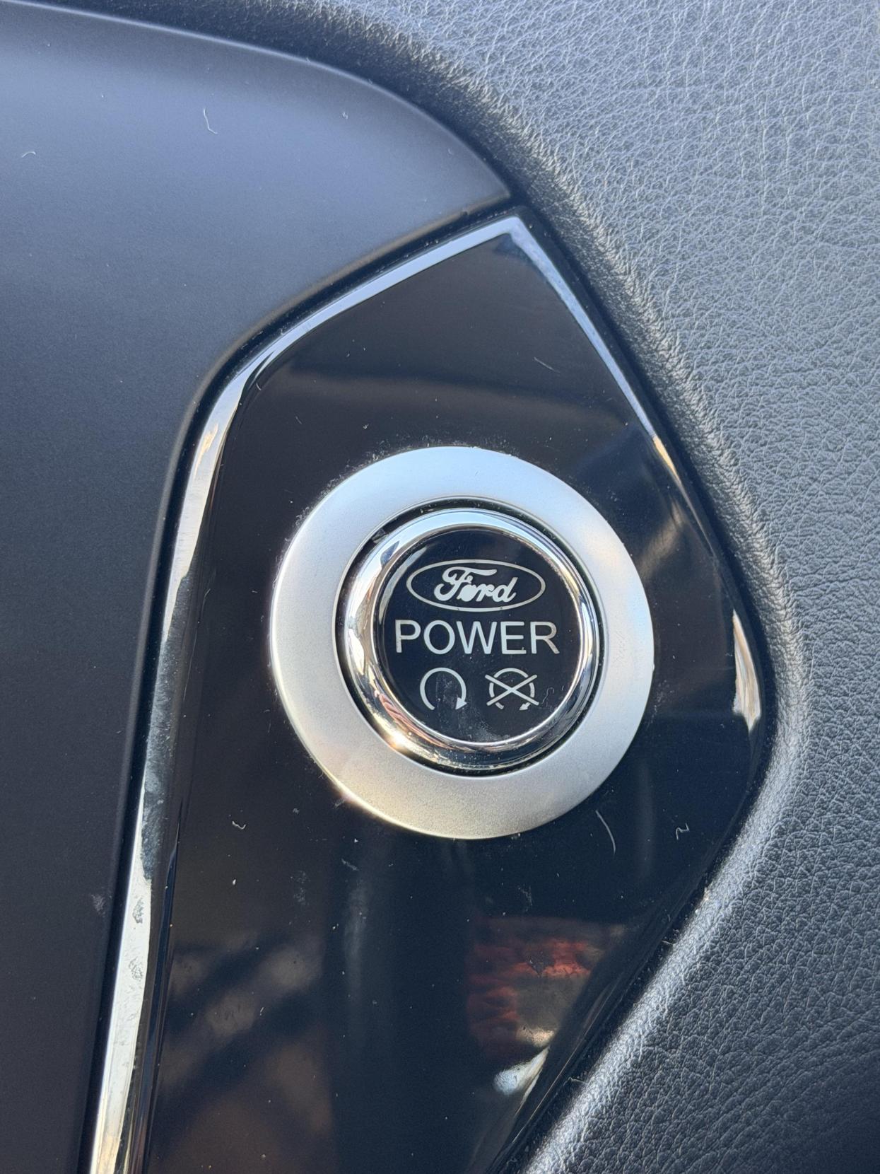 Ford Mondeo 2.0 TDCi Titanium X Sport Hatchback 5dr Diesel Powershift Euro 5 (163 ps)