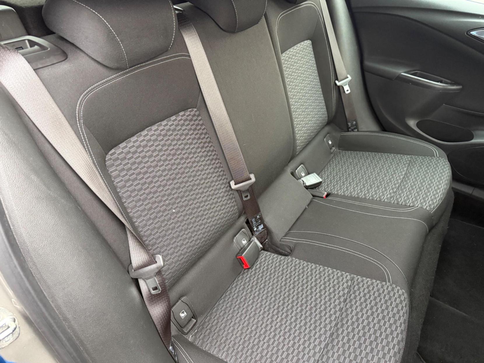 Vauxhall Astra 1.4i Turbo SRi Euro 6 5dr