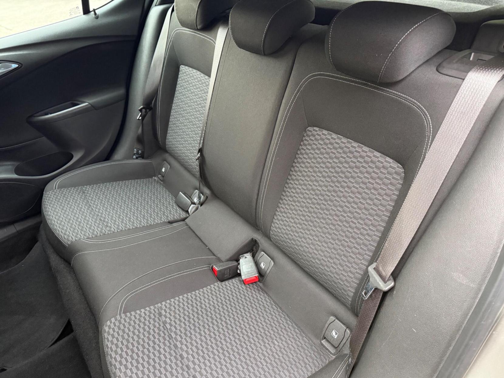 Vauxhall Astra 1.4i Turbo SRi Euro 6 5dr