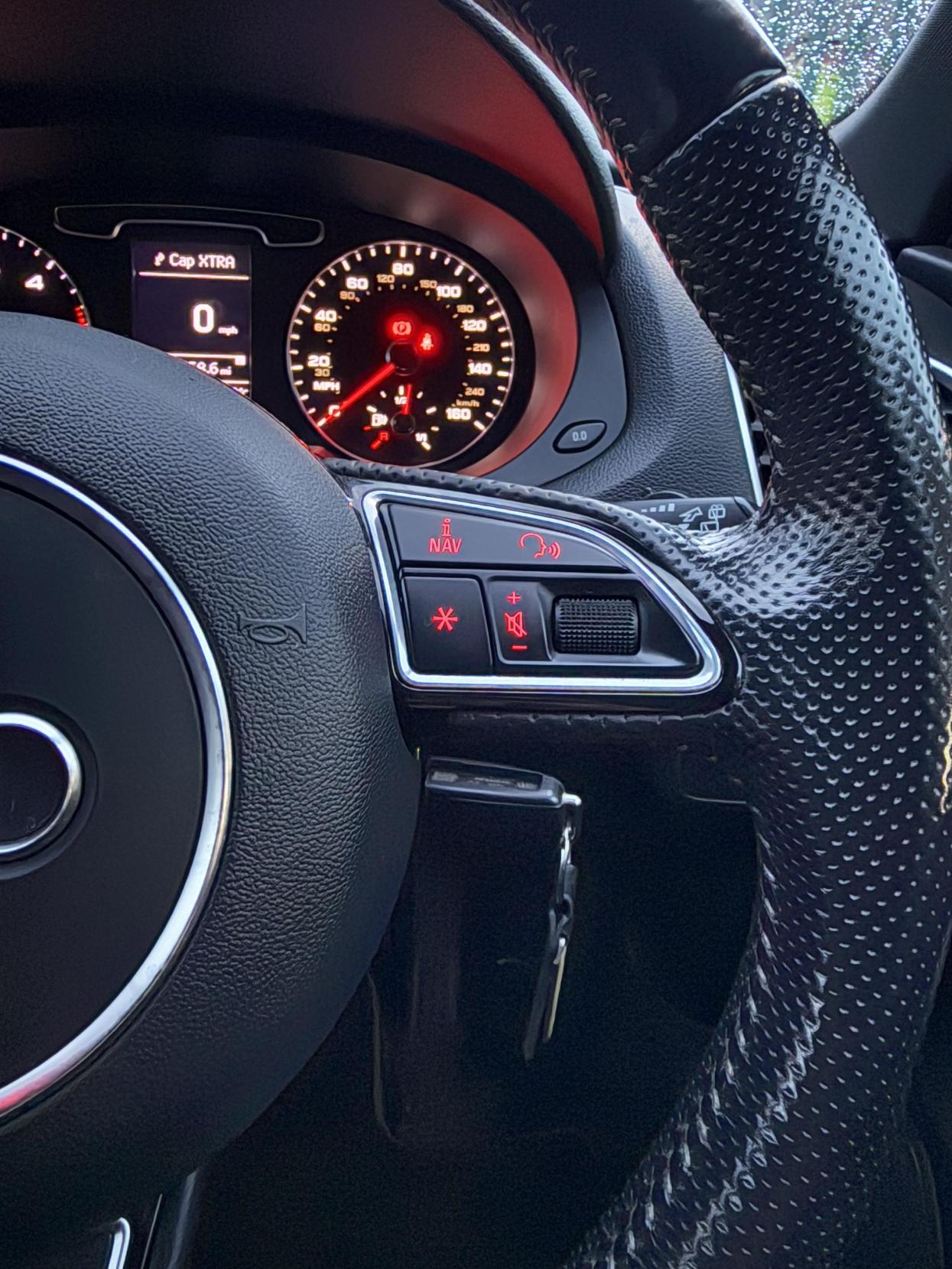 Audi Q3 2.0 TDI S line SUV 5dr Diesel Manual Euro 5 (s/s) (140 ps)