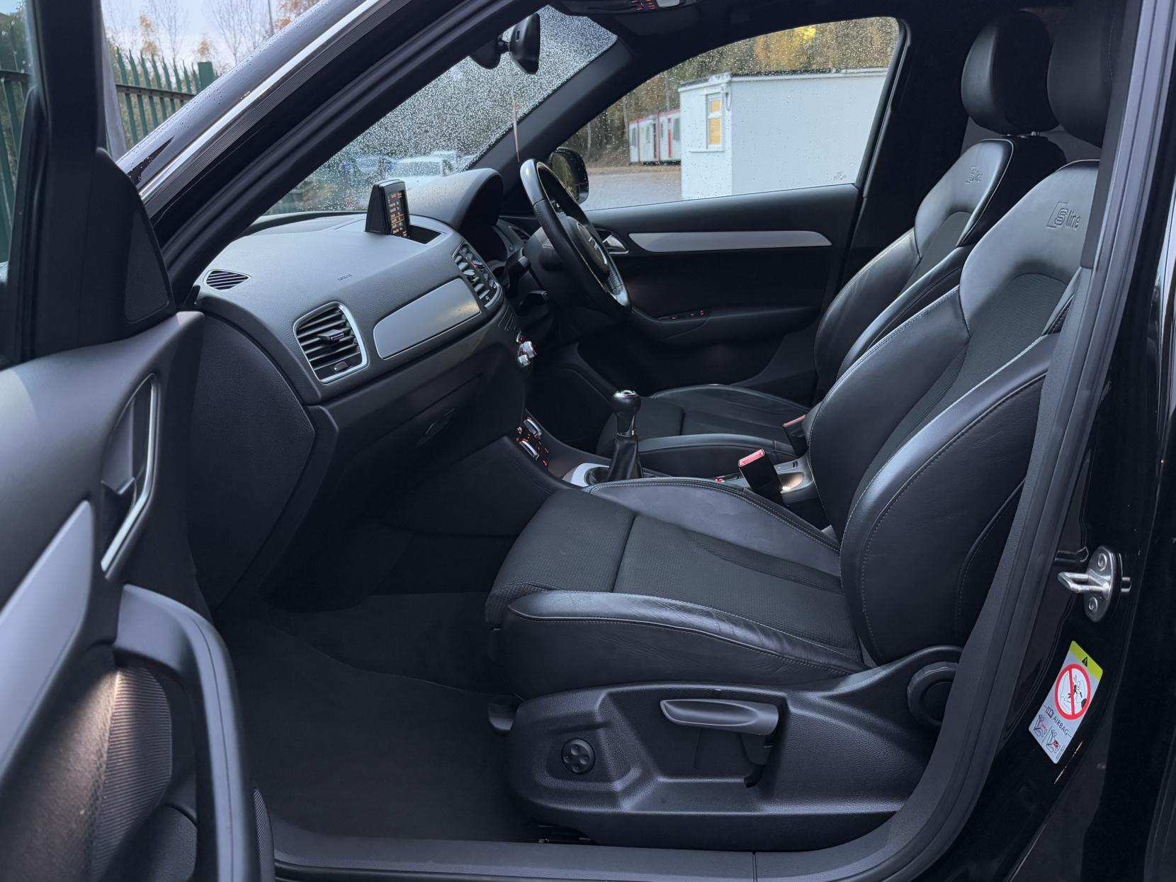 Audi Q3 2.0 TDI S line SUV 5dr Diesel Manual Euro 5 (s/s) (140 ps)