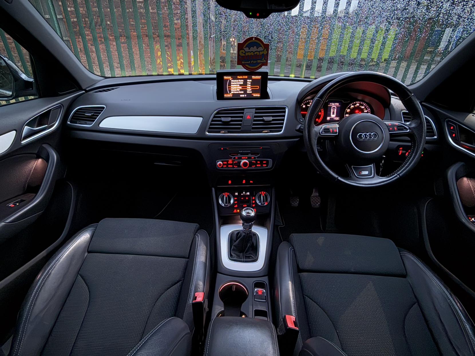 Audi Q3 2.0 TDI S line SUV 5dr Diesel Manual Euro 5 (s/s) (140 ps)