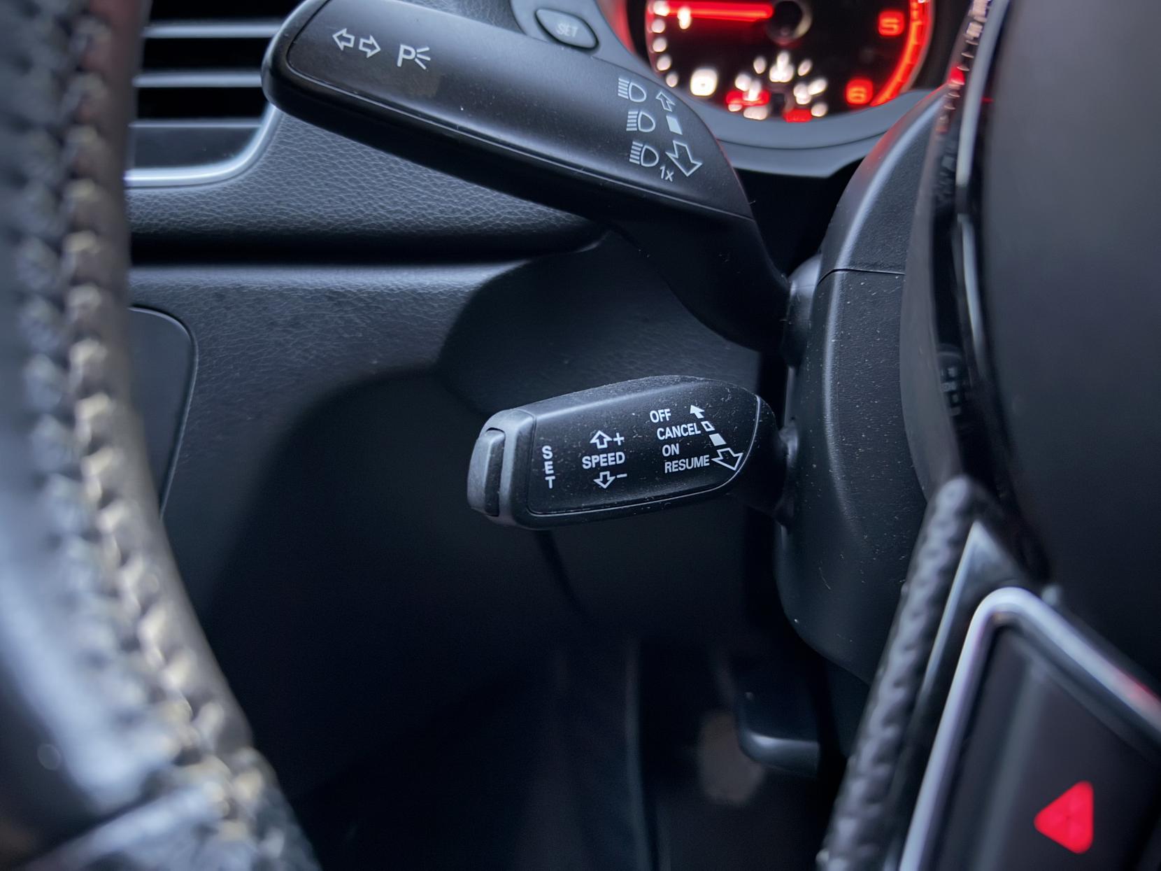 Audi Q3 2.0 TDI S line SUV 5dr Diesel Manual Euro 5 (s/s) (140 ps)