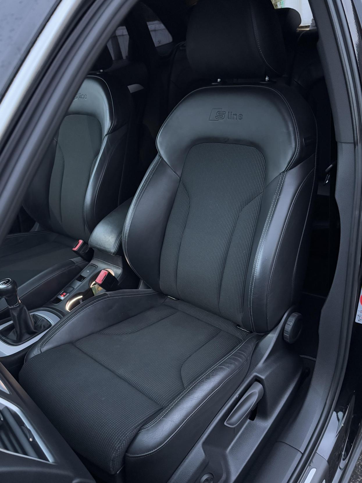 Audi Q3 2.0 TDI S line SUV 5dr Diesel Manual Euro 5 (s/s) (140 ps)