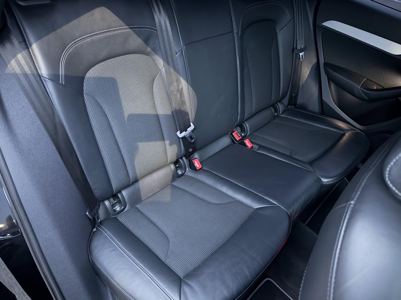 Audi Q3 2.0 TDI S line SUV 5dr Diesel Manual Euro 5 (s/s) (140 ps)