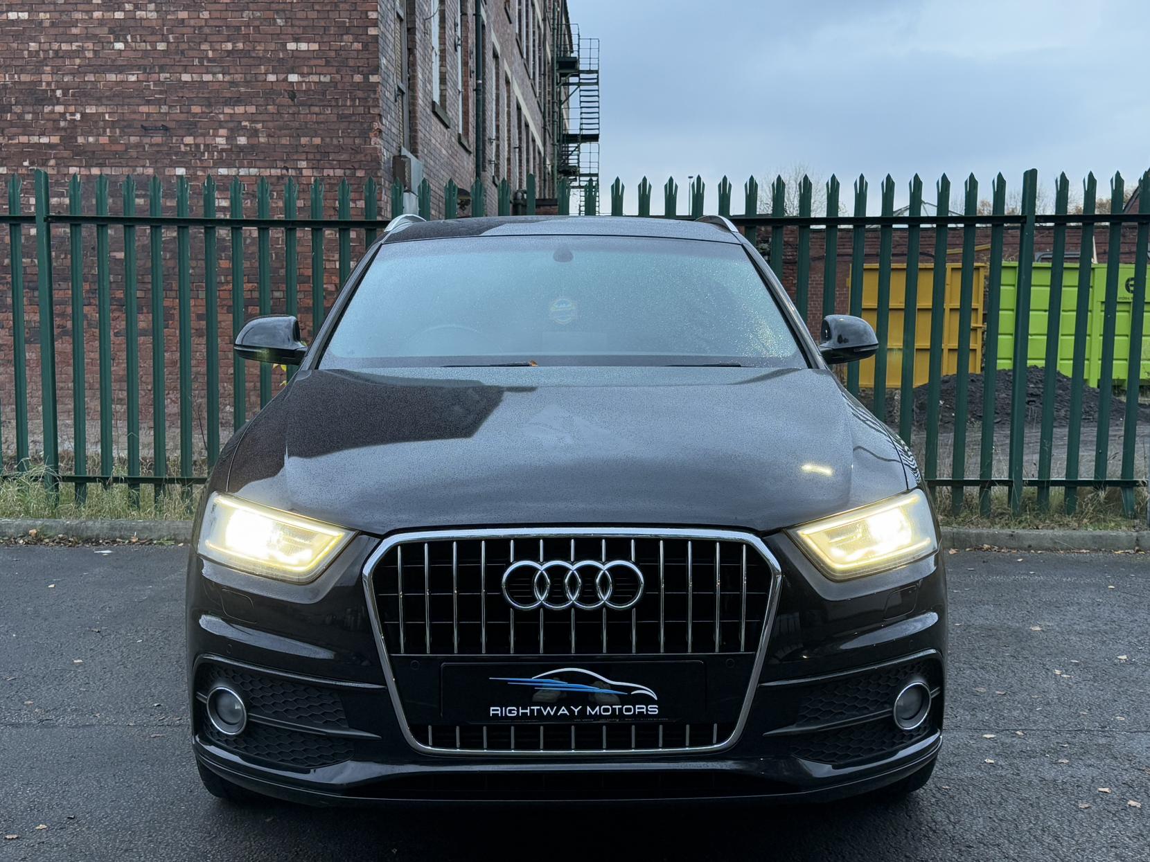 Audi Q3 2.0 TDI S line SUV 5dr Diesel Manual Euro 5 (s/s) (140 ps)