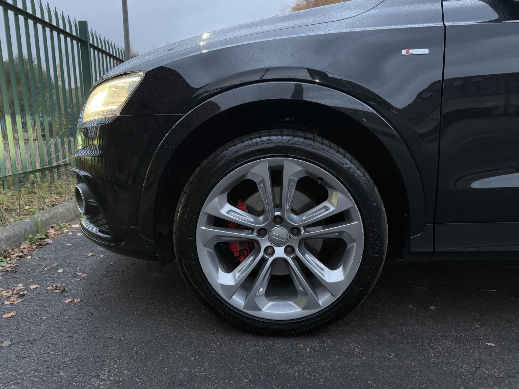 Audi Q3 2.0 TDI S line SUV 5dr Diesel Manual Euro 5 (s/s) (140 ps)