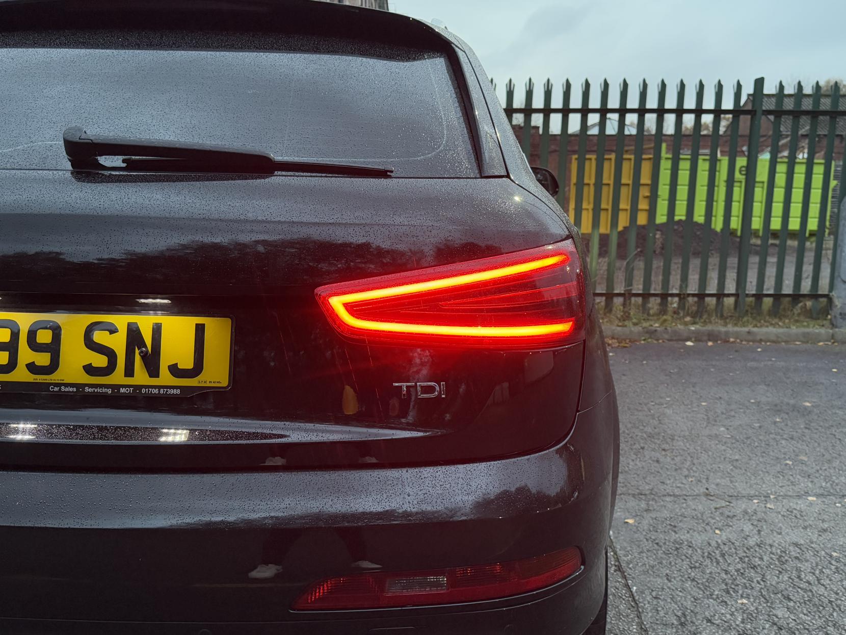 Audi Q3 2.0 TDI S line SUV 5dr Diesel Manual Euro 5 (s/s) (140 ps)