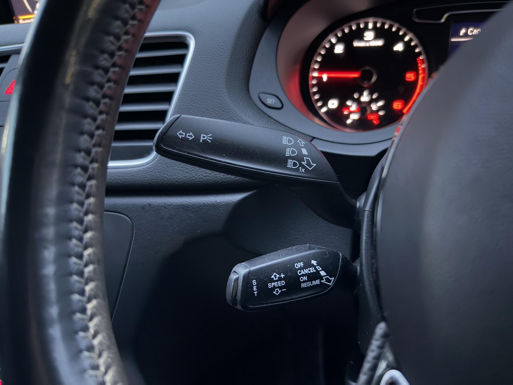 Audi Q3 2.0 TDI S line SUV 5dr Diesel Manual Euro 5 (s/s) (140 ps)