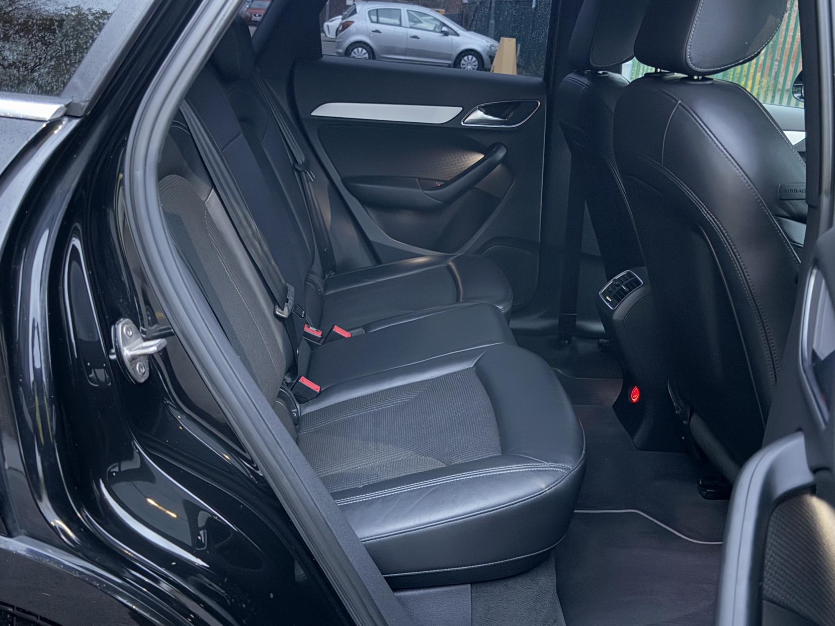 Audi Q3 2.0 TDI S line SUV 5dr Diesel Manual Euro 5 (s/s) (140 ps)