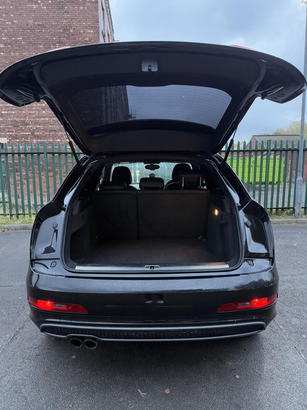 Audi Q3 2.0 TDI S line SUV 5dr Diesel Manual Euro 5 (s/s) (140 ps)