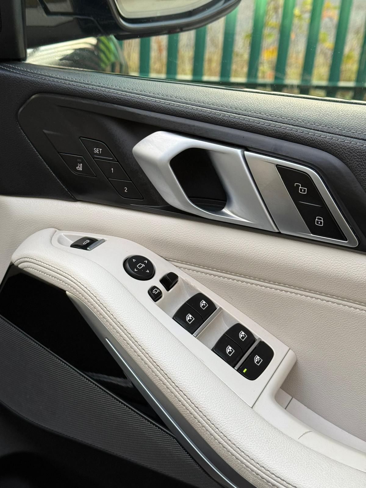 BMW X5 3.0 M50d SUV 5dr Diesel Auto xDrive Euro 6 (s/s) (400 ps)