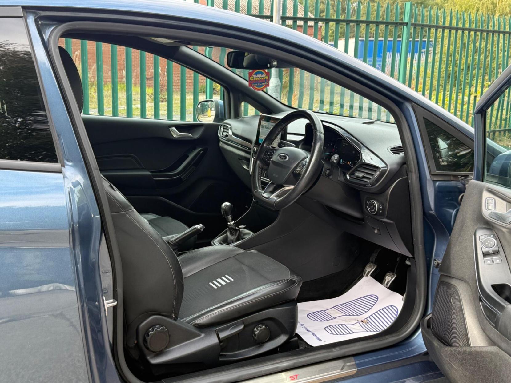 Ford Fiesta 1.0T EcoBoost ST-Line X Euro 6 (s/s) 3dr