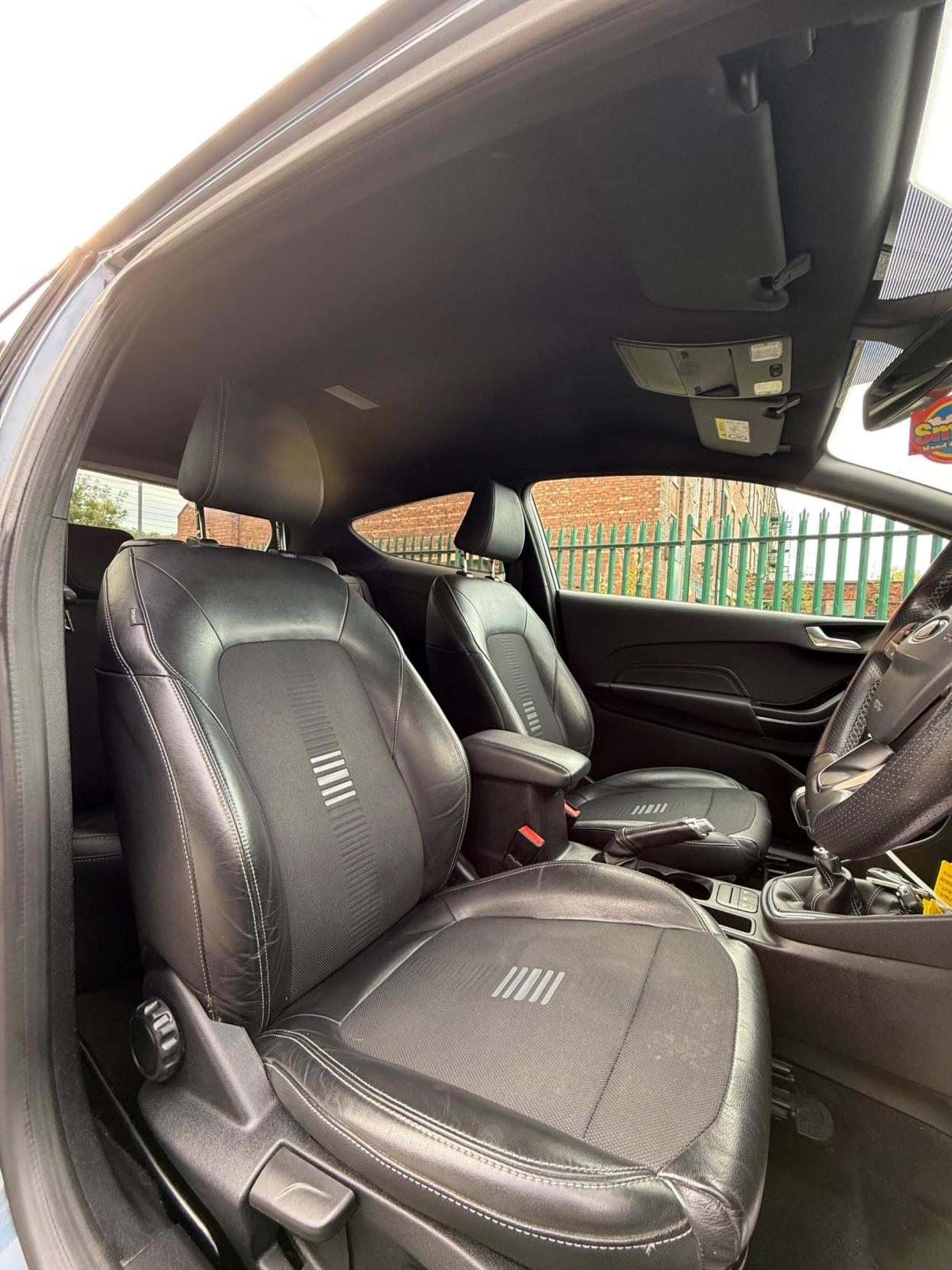 Ford Fiesta 1.0T EcoBoost ST-Line X Euro 6 (s/s) 3dr