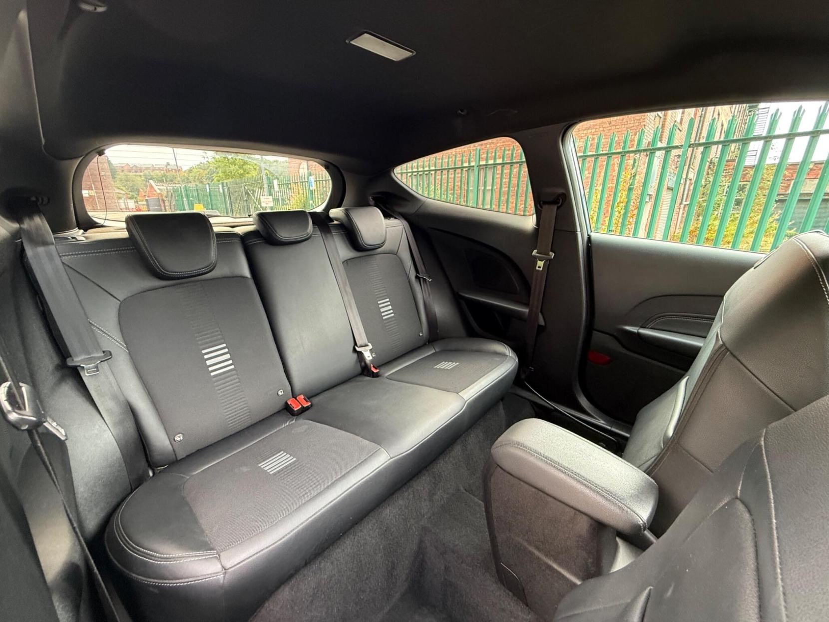 Ford Fiesta 1.0T EcoBoost ST-Line X Euro 6 (s/s) 3dr