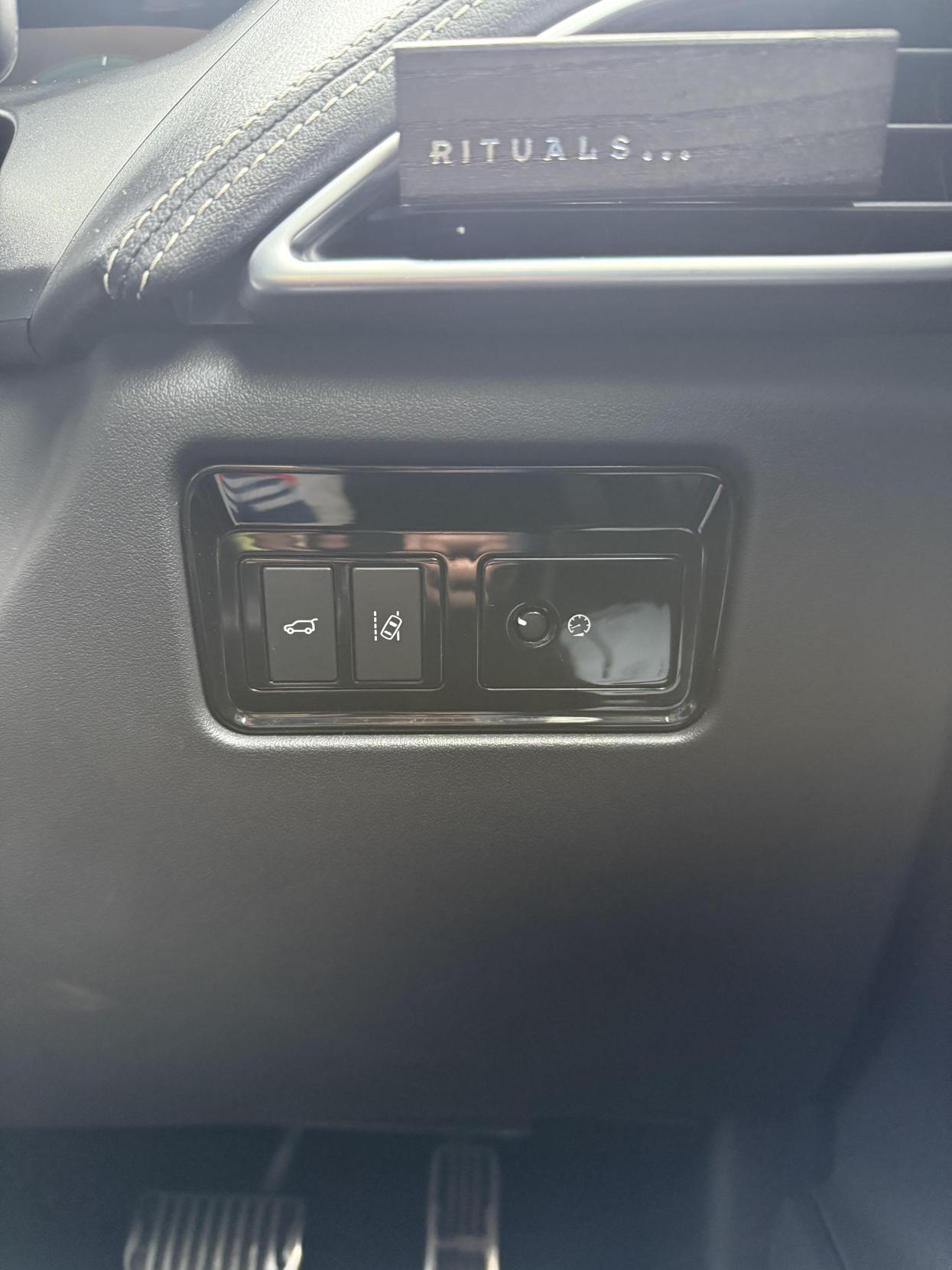 Jaguar F-PACE 2.0 D180 R-Sport SUV 5dr Diesel Auto AWD Euro 6 (s/s) (180 ps)