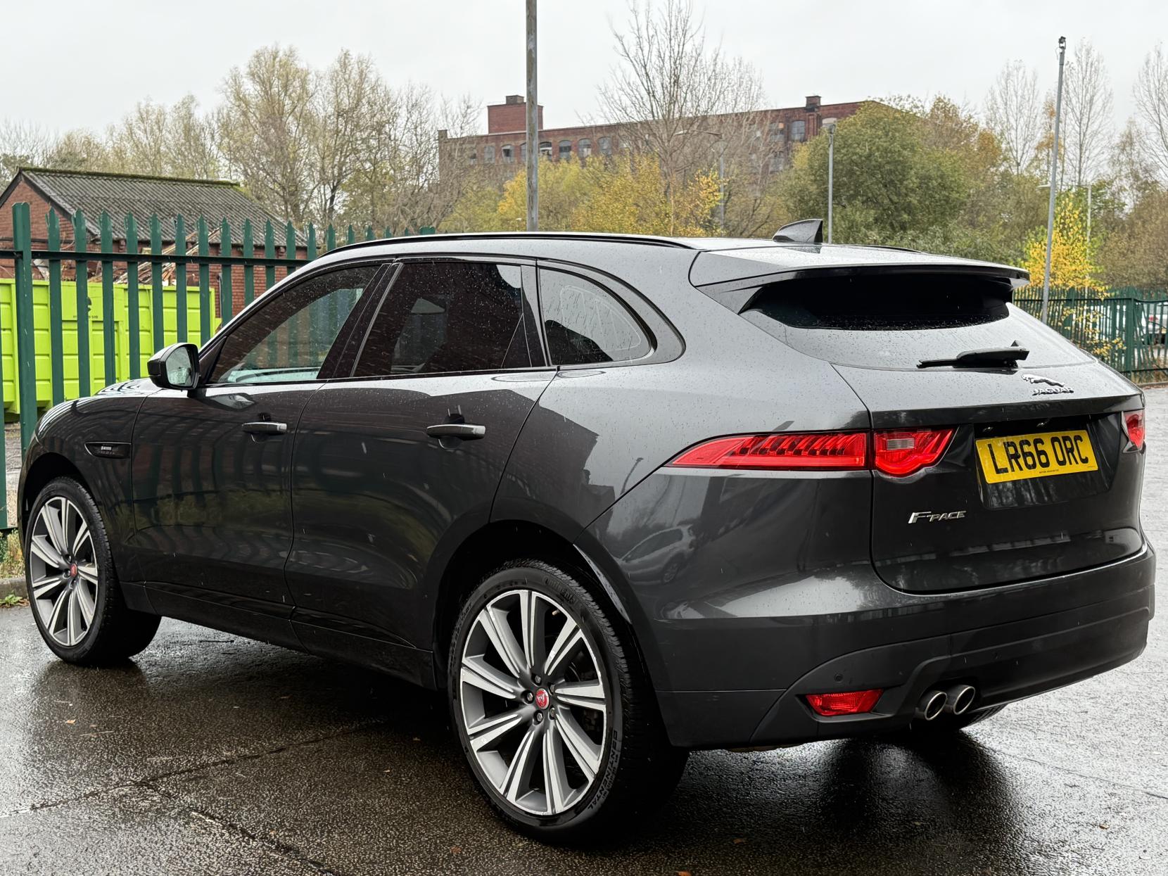 Jaguar F-PACE 2.0 D180 R-Sport SUV 5dr Diesel Auto AWD Euro 6 (s/s) (180 ps)