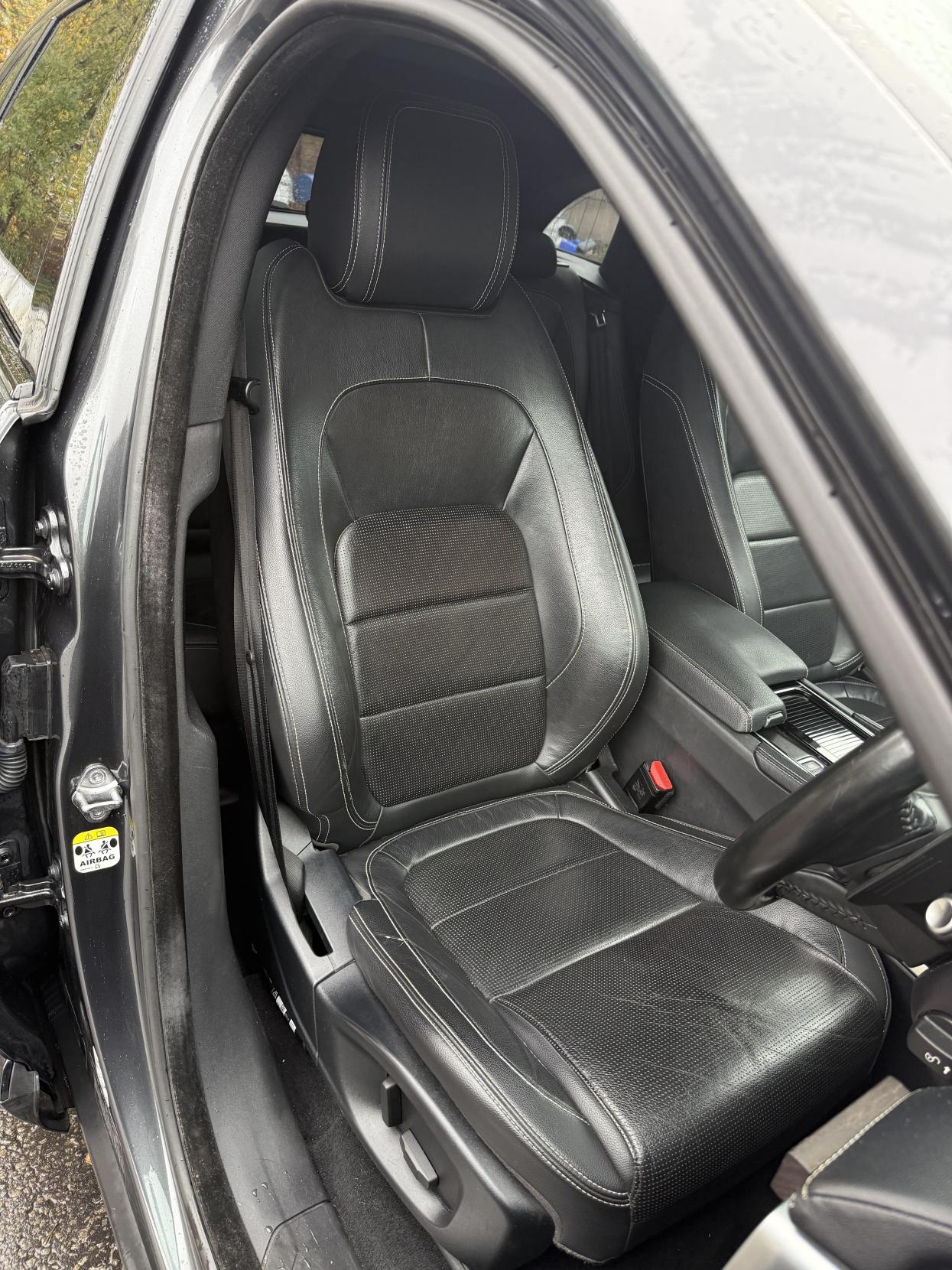 Jaguar F-PACE 2.0 D180 R-Sport SUV 5dr Diesel Auto AWD Euro 6 (s/s) (180 ps)