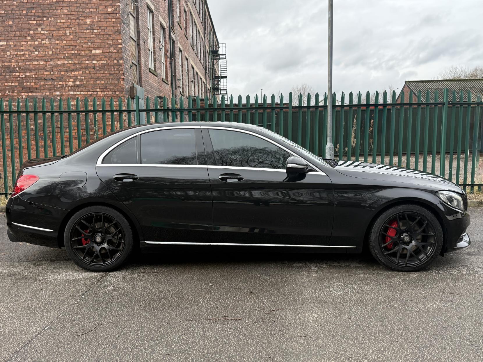 Mercedes-Benz C Class 2.1 C250 BlueTEC Sport Saloon 4dr Diesel G-Tronic+ Euro 6 (s/s) (204 ps)