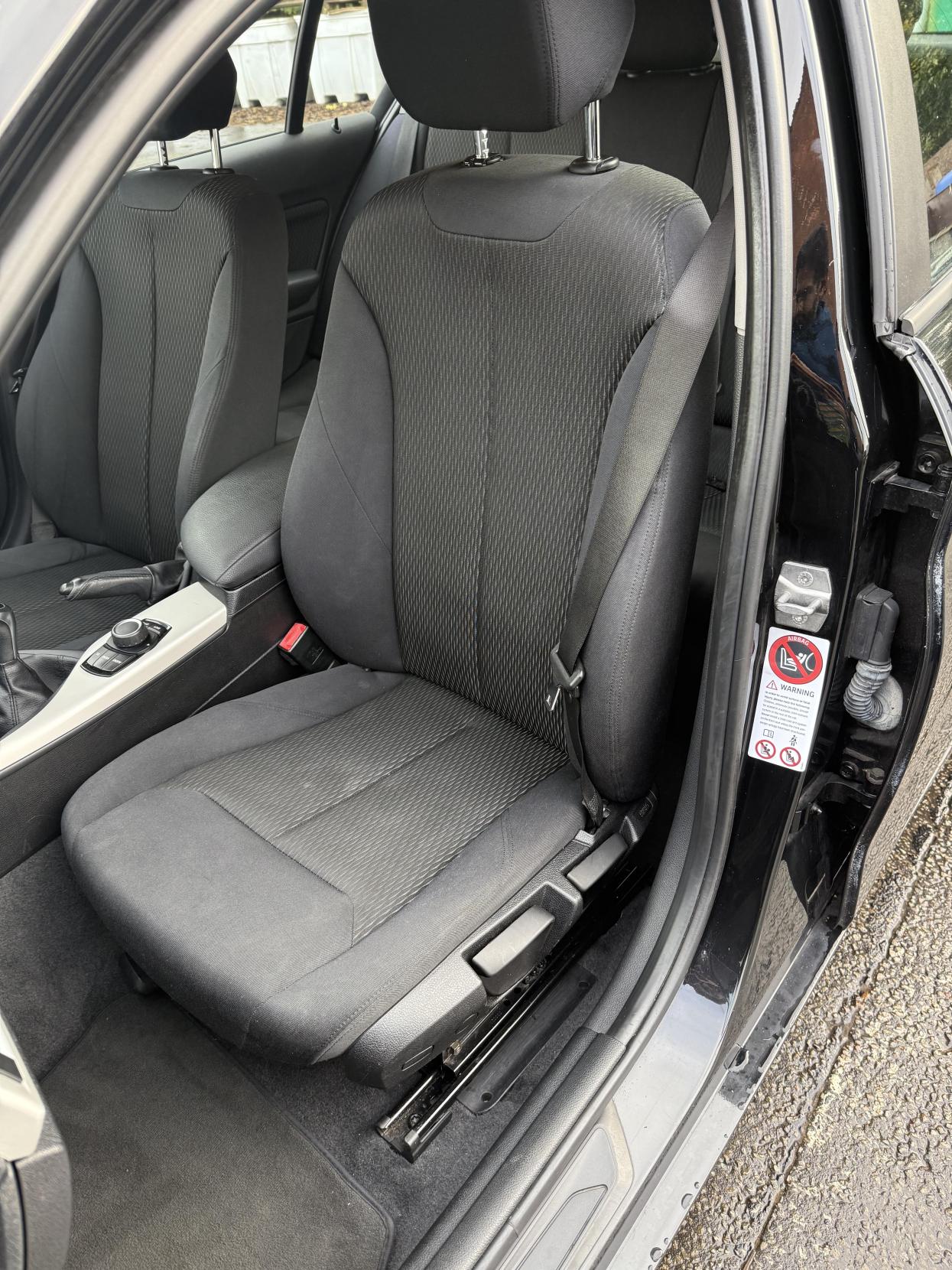 BMW 1 Series 1.6 116i SE Hatchback 5dr Petrol Manual Euro 5 (s/s) (136 ps)