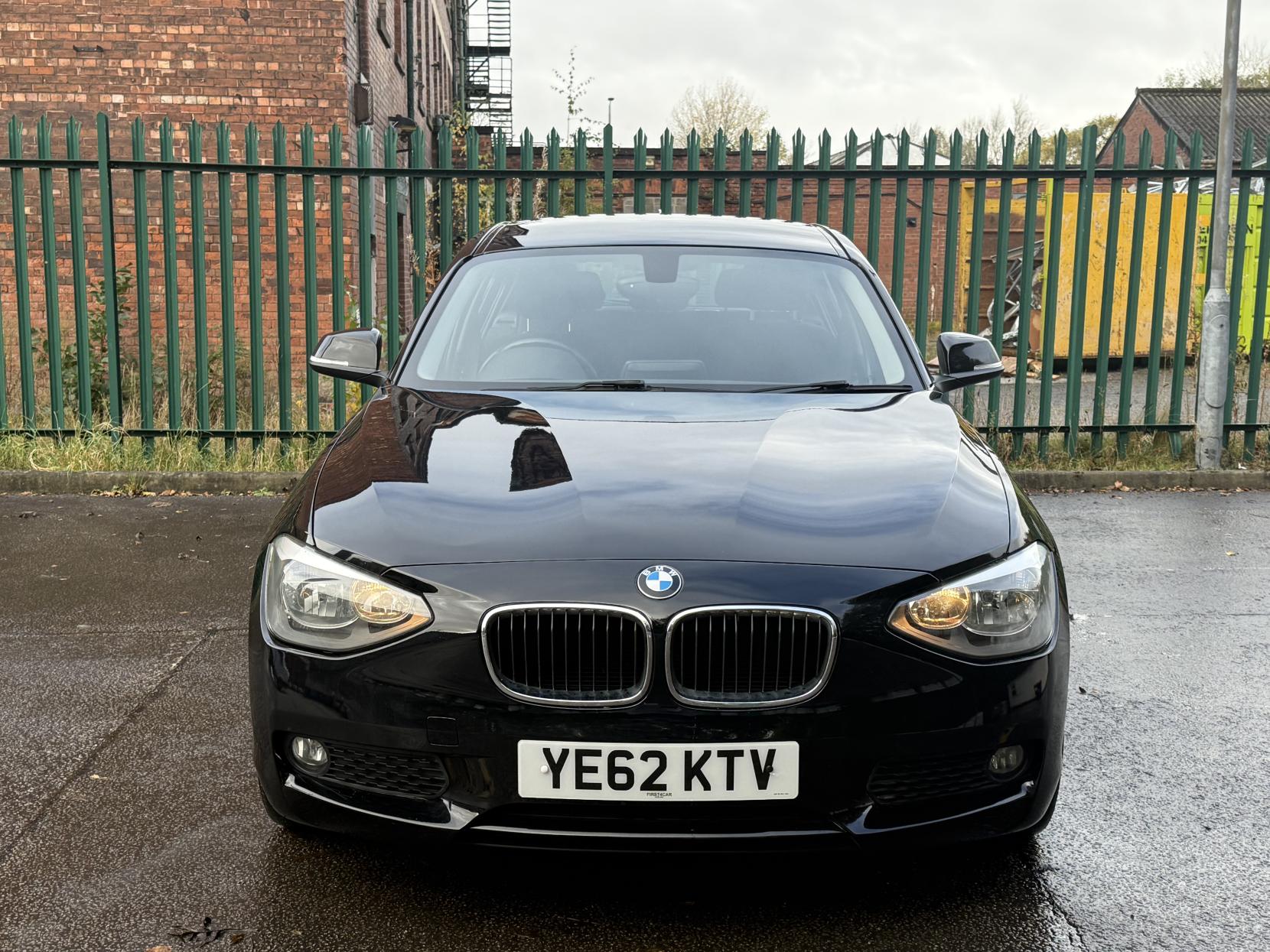 BMW 1 Series 1.6 116i SE Hatchback 5dr Petrol Manual Euro 5 (s/s) (136 ps)