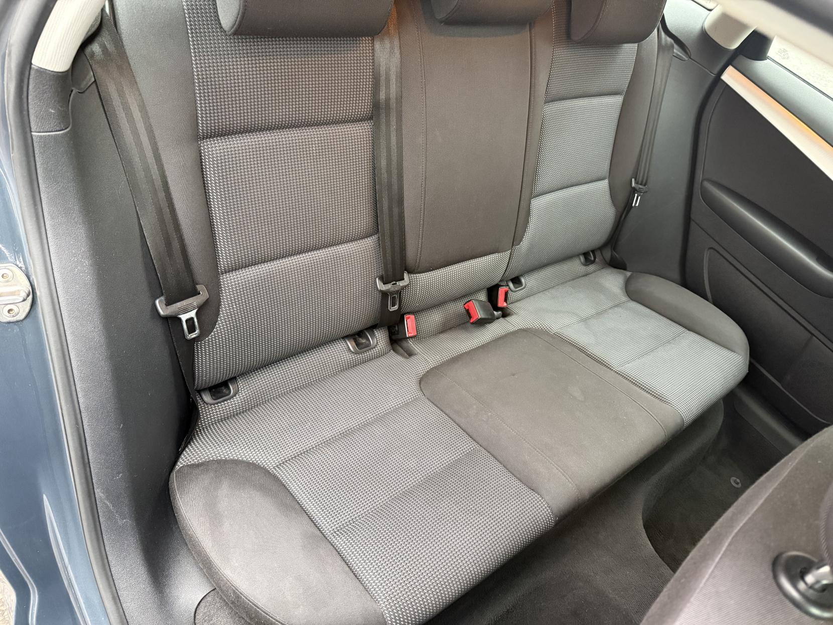 Audi A3 1.6 TDI Sport Sportback 5dr Diesel Manual Euro 5 (s/s) (105 ps)