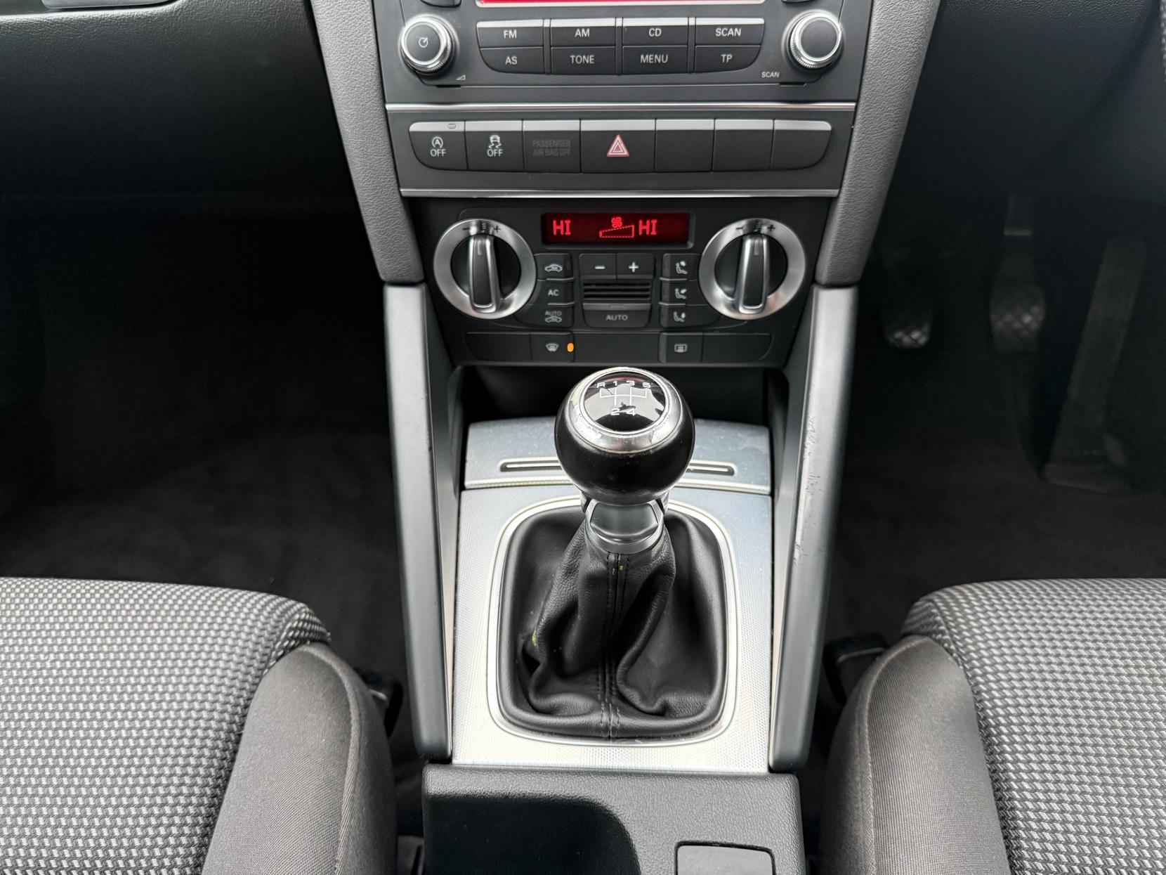 Audi A3 1.6 TDI Sport Sportback 5dr Diesel Manual Euro 5 (s/s) (105 ps)