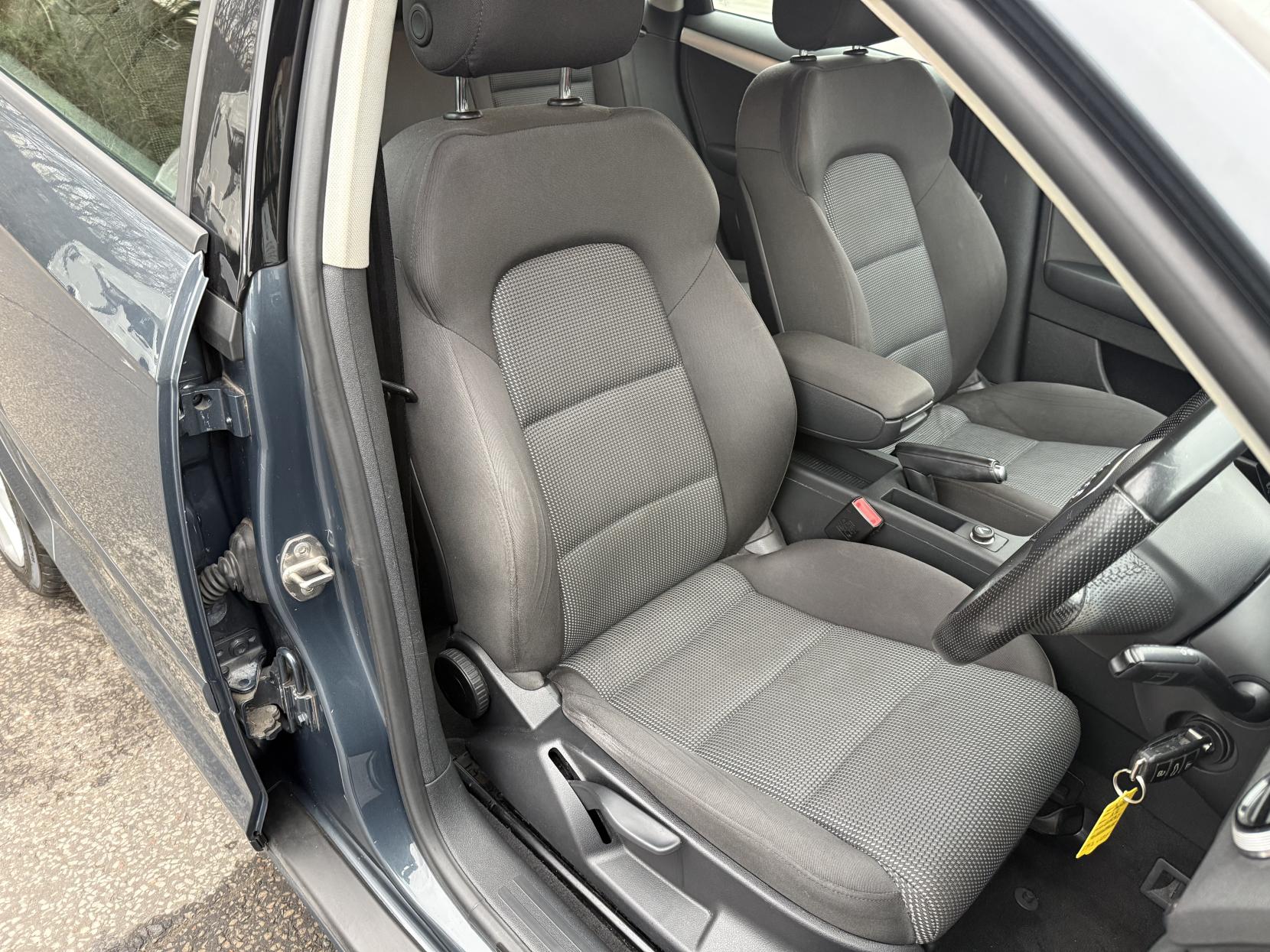 Audi A3 1.6 TDI Sport Sportback 5dr Diesel Manual Euro 5 (s/s) (105 ps)