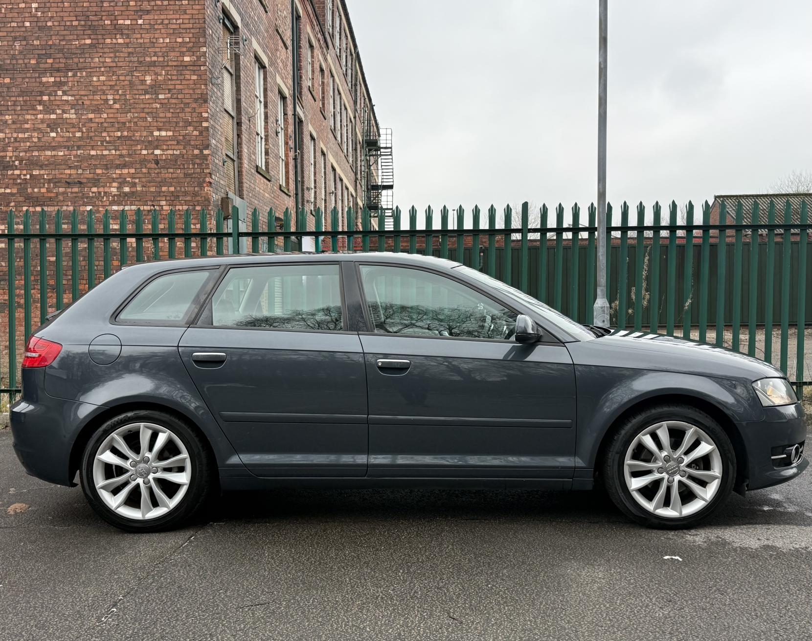Audi A3 1.6 TDI Sport Sportback 5dr Diesel Manual Euro 5 (s/s) (105 ps)